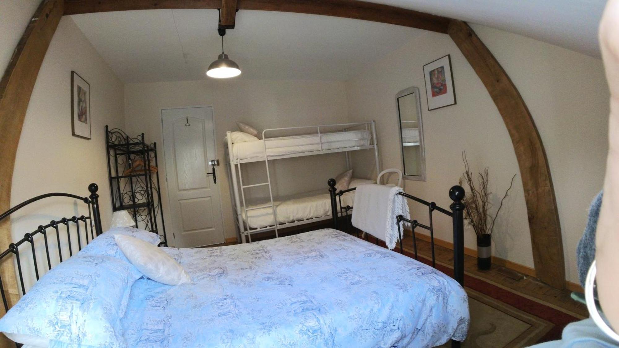 Vue Du Vallon Bersac-sur-Rivalier Room photo